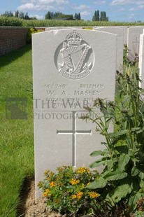 SPANBROEKMOLEN BRITISH CEMETERY - MASSEY, W A